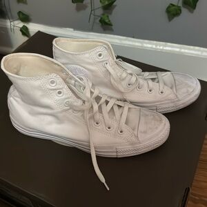 White converse shoes